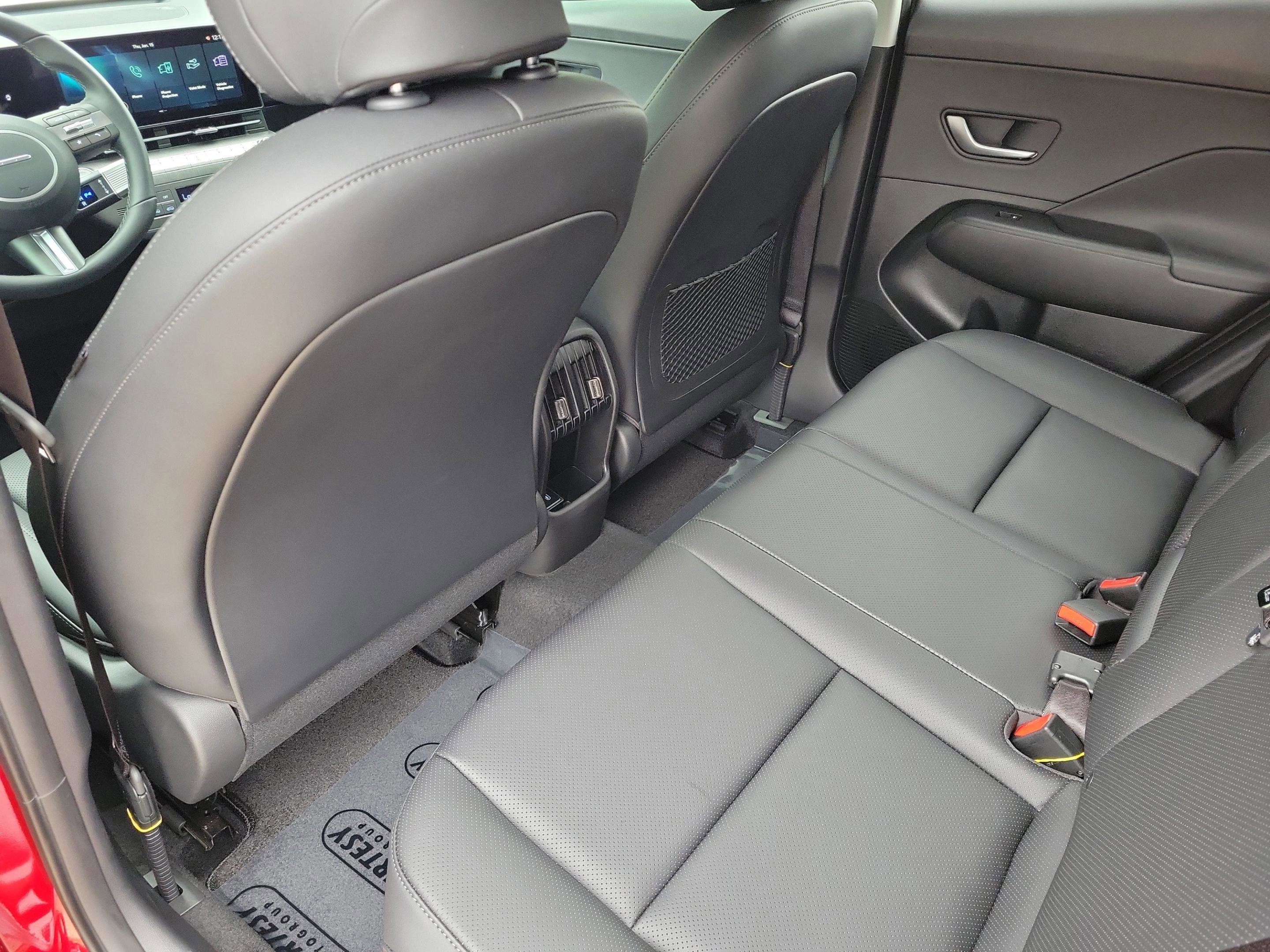 New 2026 Hyundai Kona SEL Premium image 7