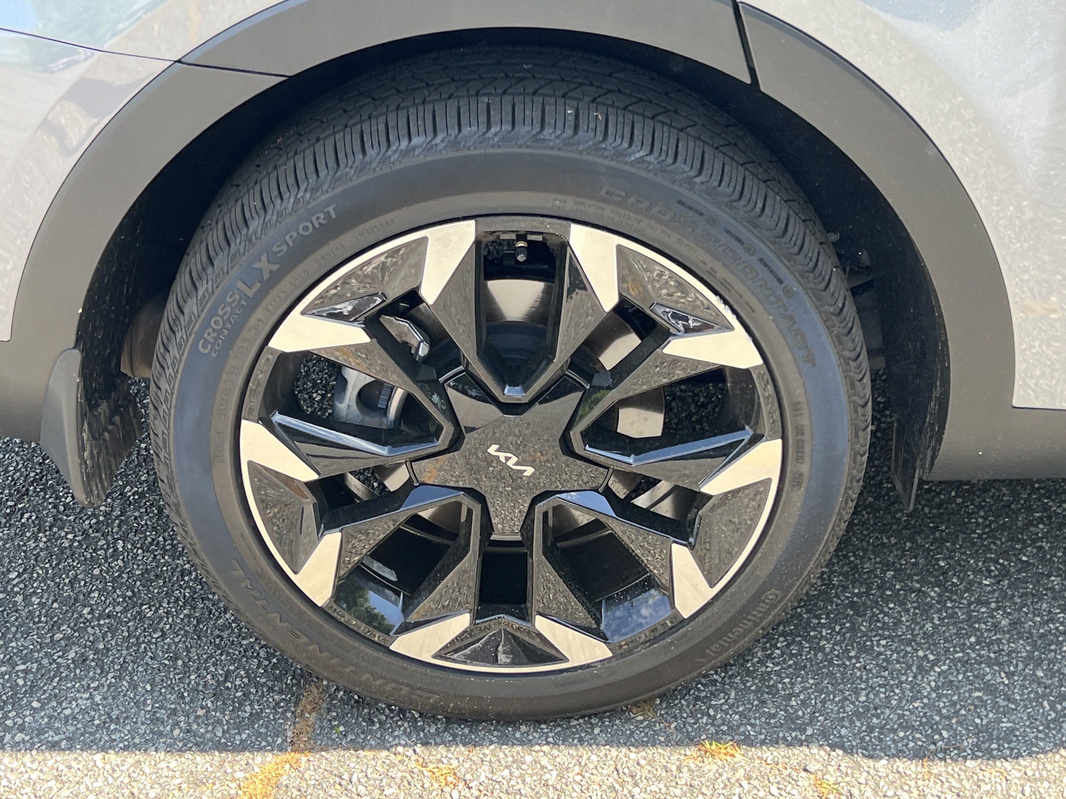 Certified 2025 Kia Sorento EX w/ Panoramic Sunroof Package image 17