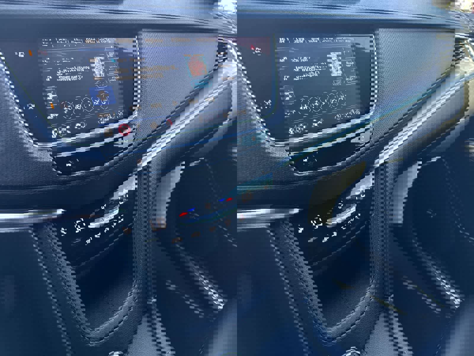 Used 2022 Cadillac XT5 Luxury w/ LPO, Floor Liner Package image 19