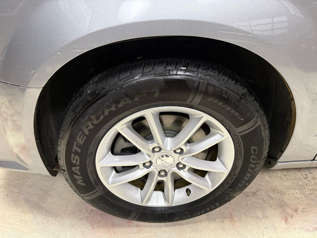 Used 2018 Dodge Grand Caravan SXT FWD image 33