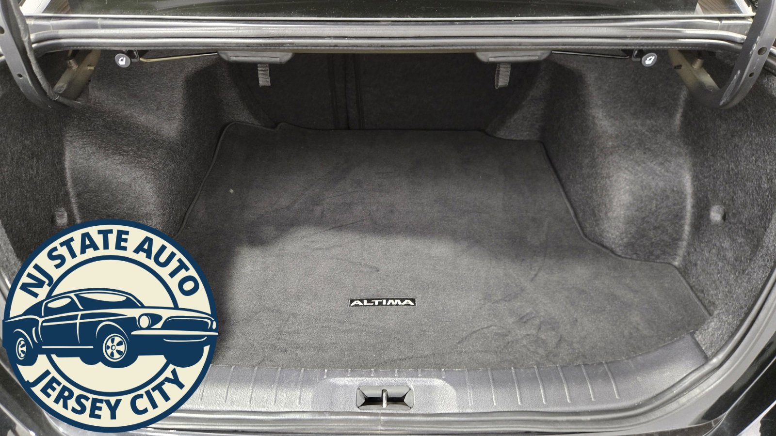 Used 2024 Nissan Altima 2.5 SV image 27