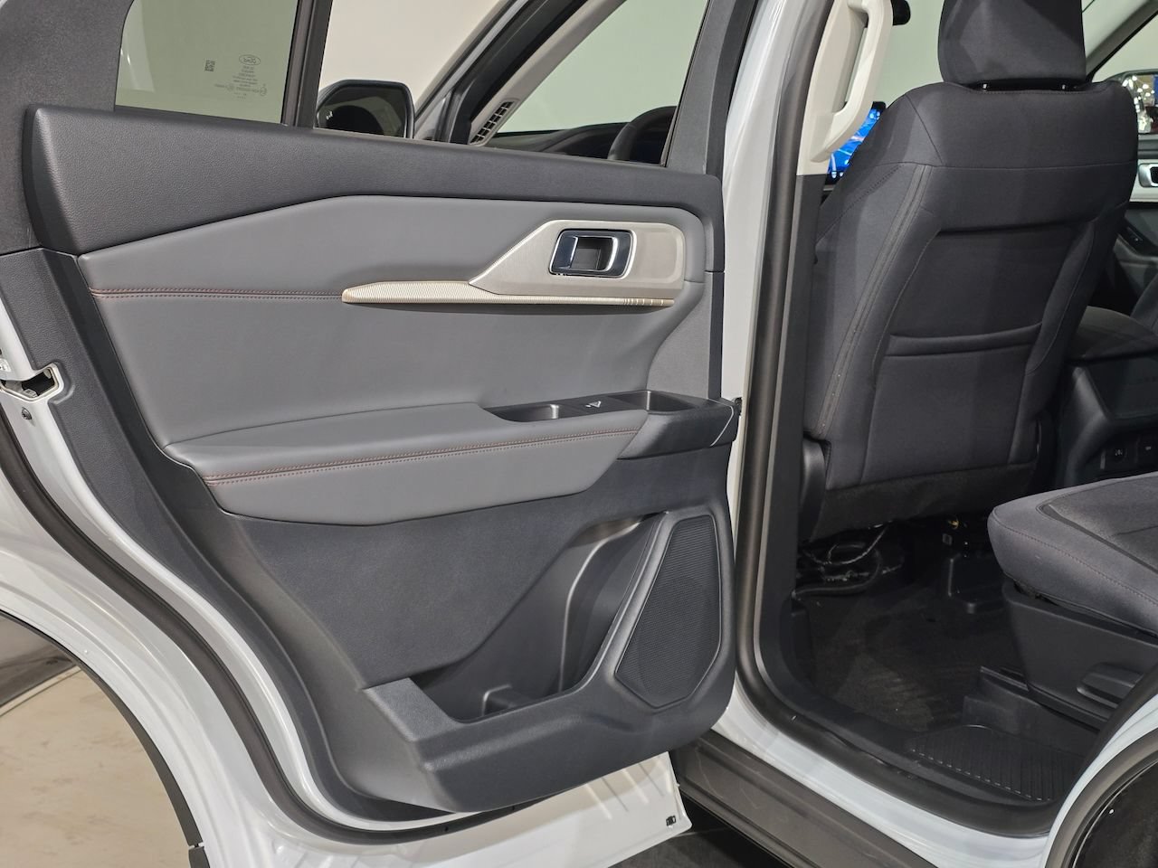 New 2026 Ford Explorer Active AWD/4WD image 33