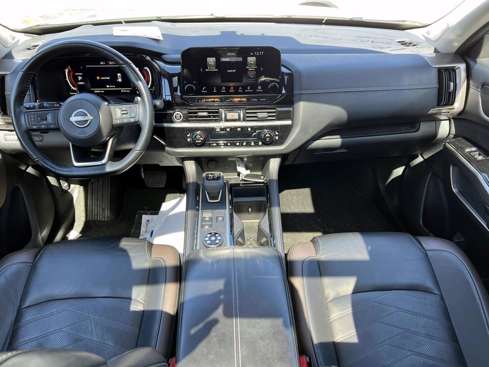 Used 2023 Nissan Pathfinder Platinum w/ Lighting Package (N93) AWD/4WD image 12