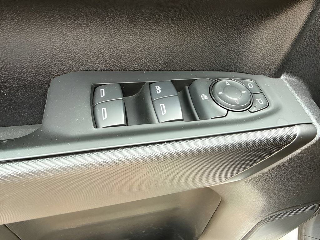 Used 2024 Chevrolet Silverado 1500 Custom AWD/4WD image 25