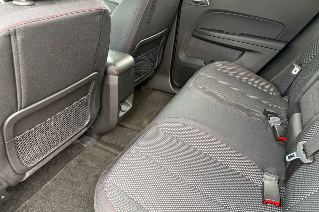 Used 2017 Chevrolet Equinox LT w/ Convenience Package image 9