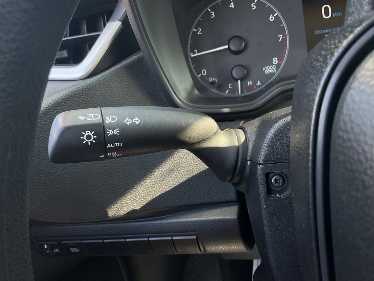 Used 2025 Toyota Corolla LE FWD image 28