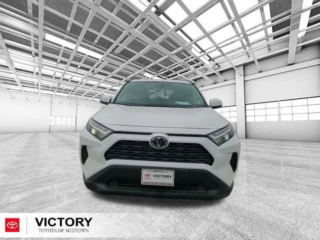 Used 2025 Toyota RAV4 XLE image 9