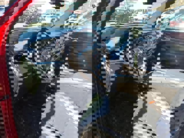 Used 2024 Buick Enclave Premium image 7