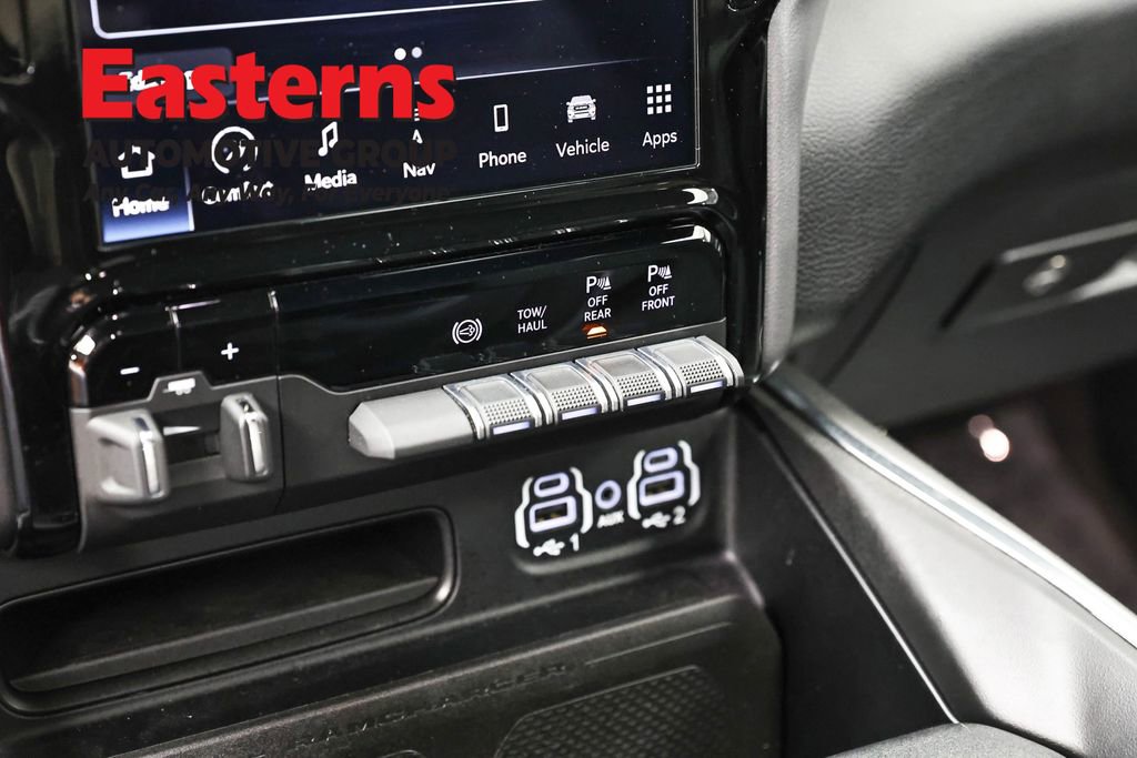 Used 2024 RAM 2500 Laramie w/ Night Edition AWD/4WD image 21