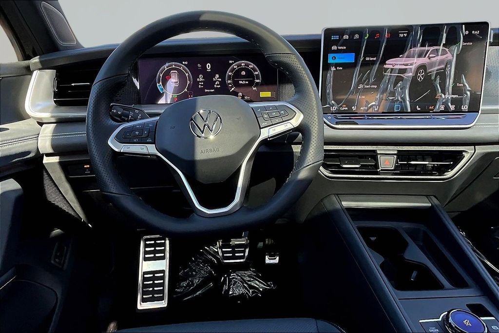 New 2026 Volkswagen Tiguan SE R-Line image 8