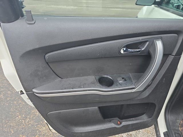 Used 2010 GMC Acadia SLE image 11