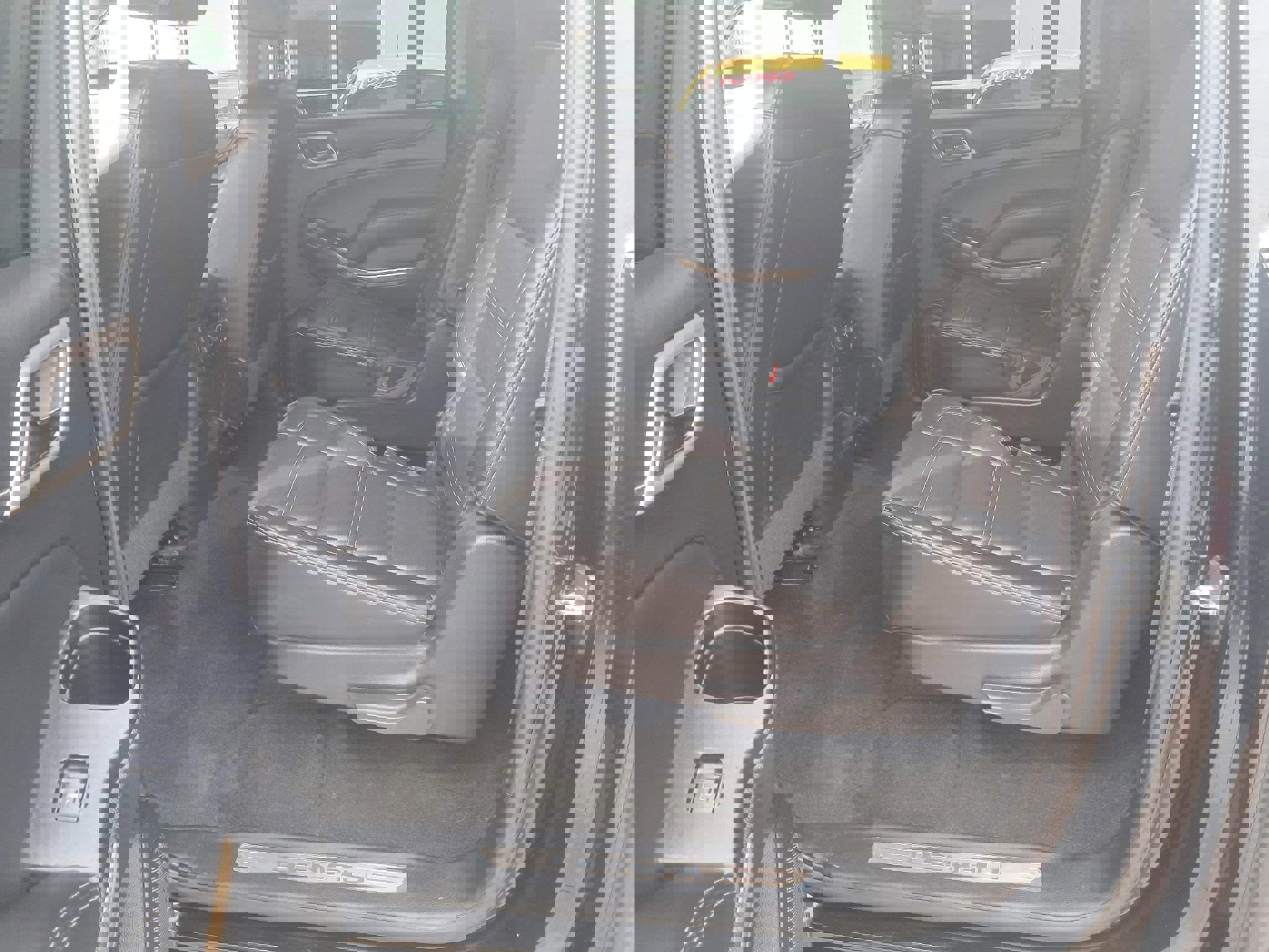 Used 2017 GMC Yukon XL Denali w/ Open Road Package image 5