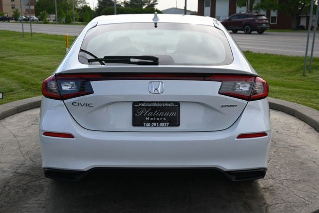 Used 2023 Honda Civic Sport image 6