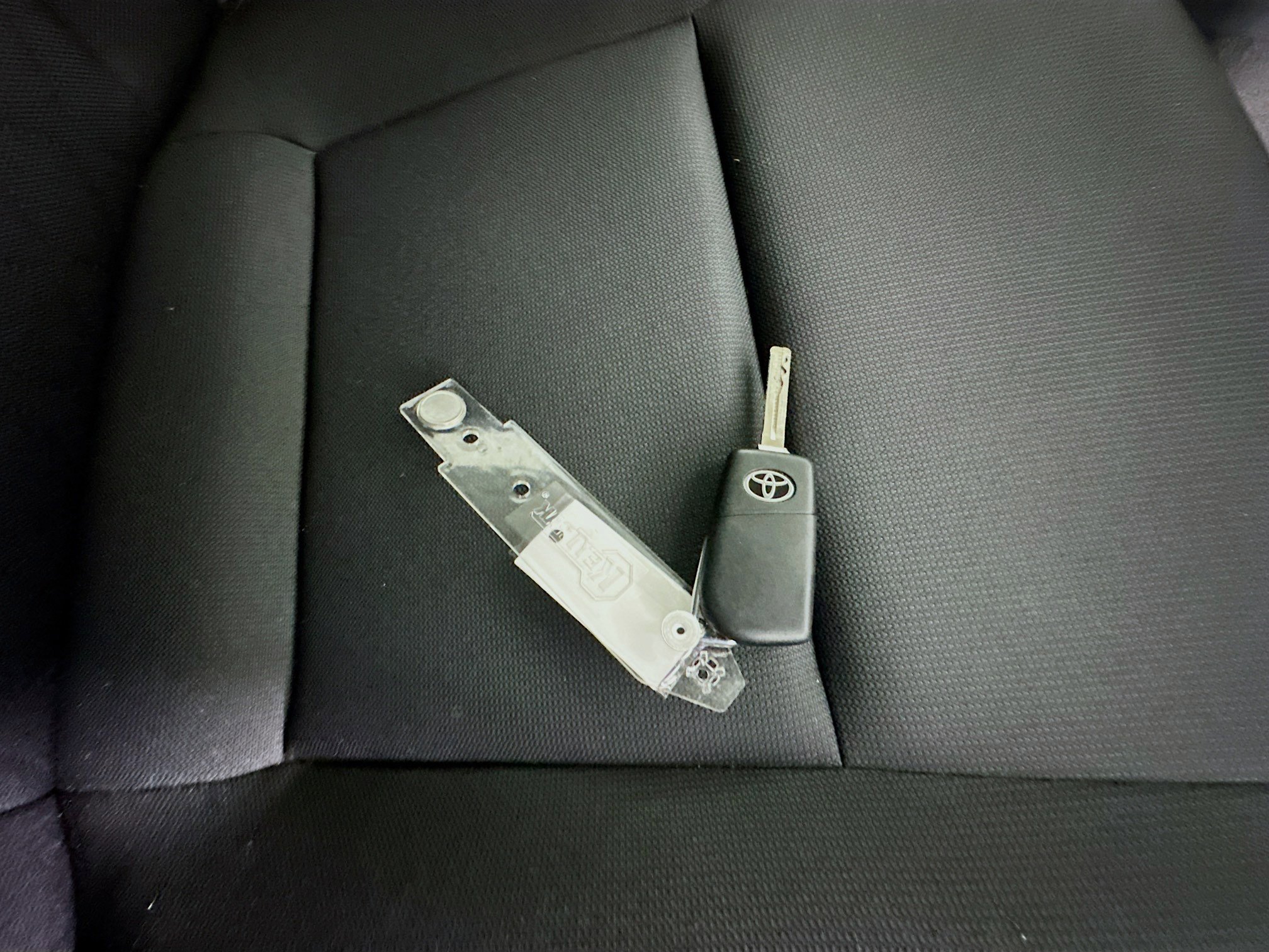 Used 2024 Toyota Corolla LE image 32