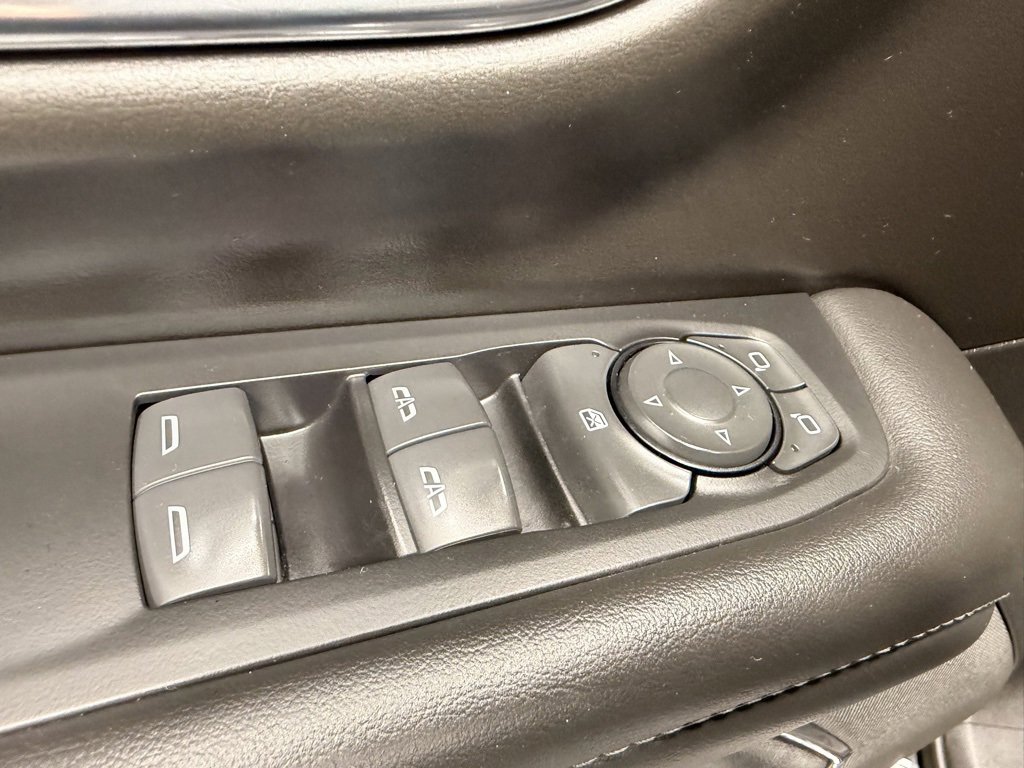 Used 2023 Chevrolet Suburban LS image 23