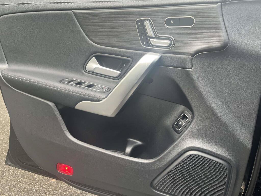 Certified 2023 Mercedes-Benz CLA 250 4MATIC image 29