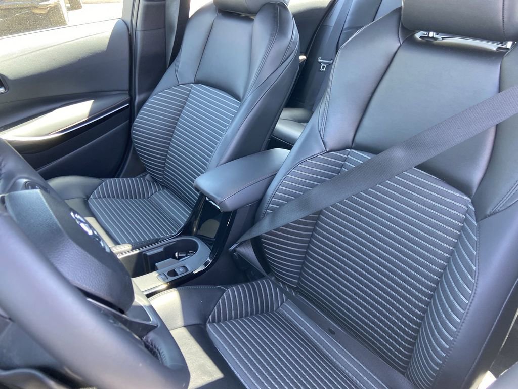 Used 2026 Toyota Corolla XSE FWD image 15