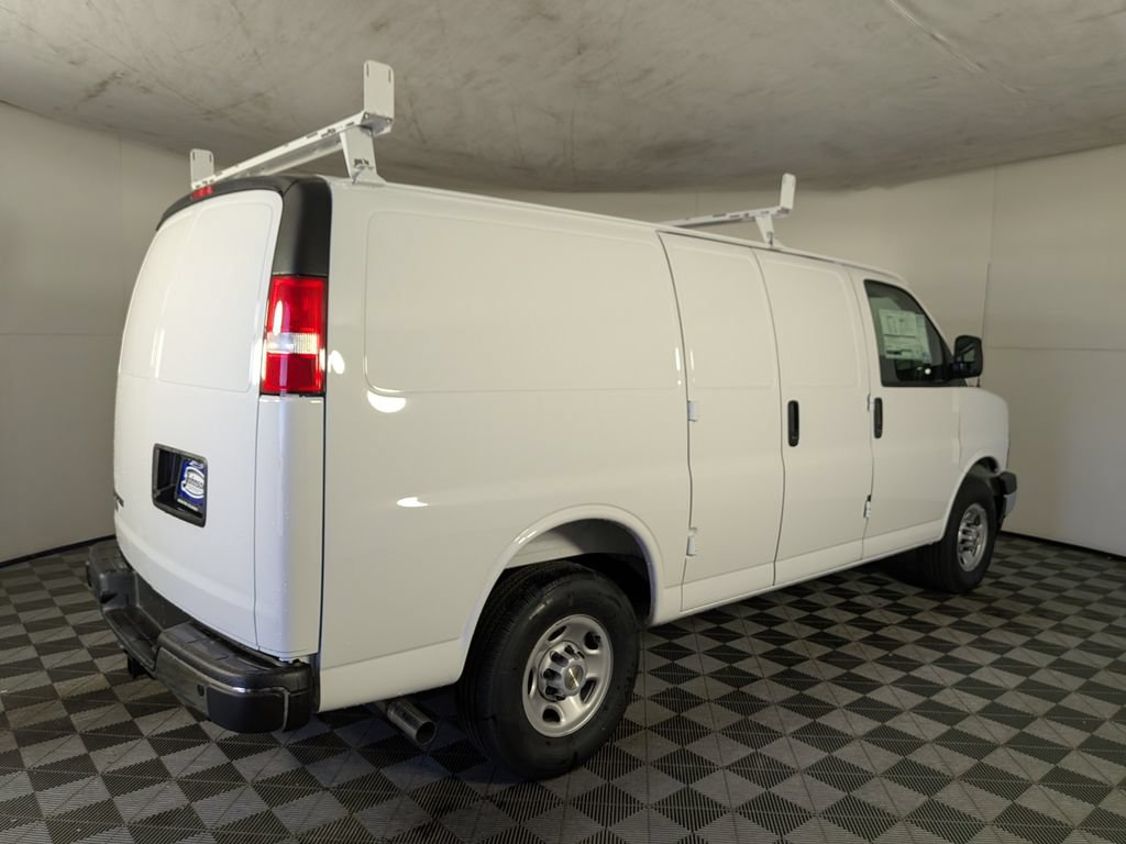 New 2026 Chevrolet Express 2500 w/ Driver Convenience Package RWD image 5