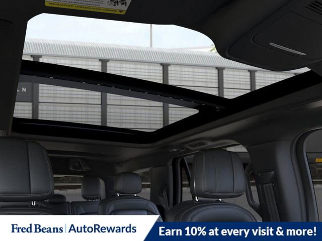 New 2025 Lincoln Navigator Reserve image 22
