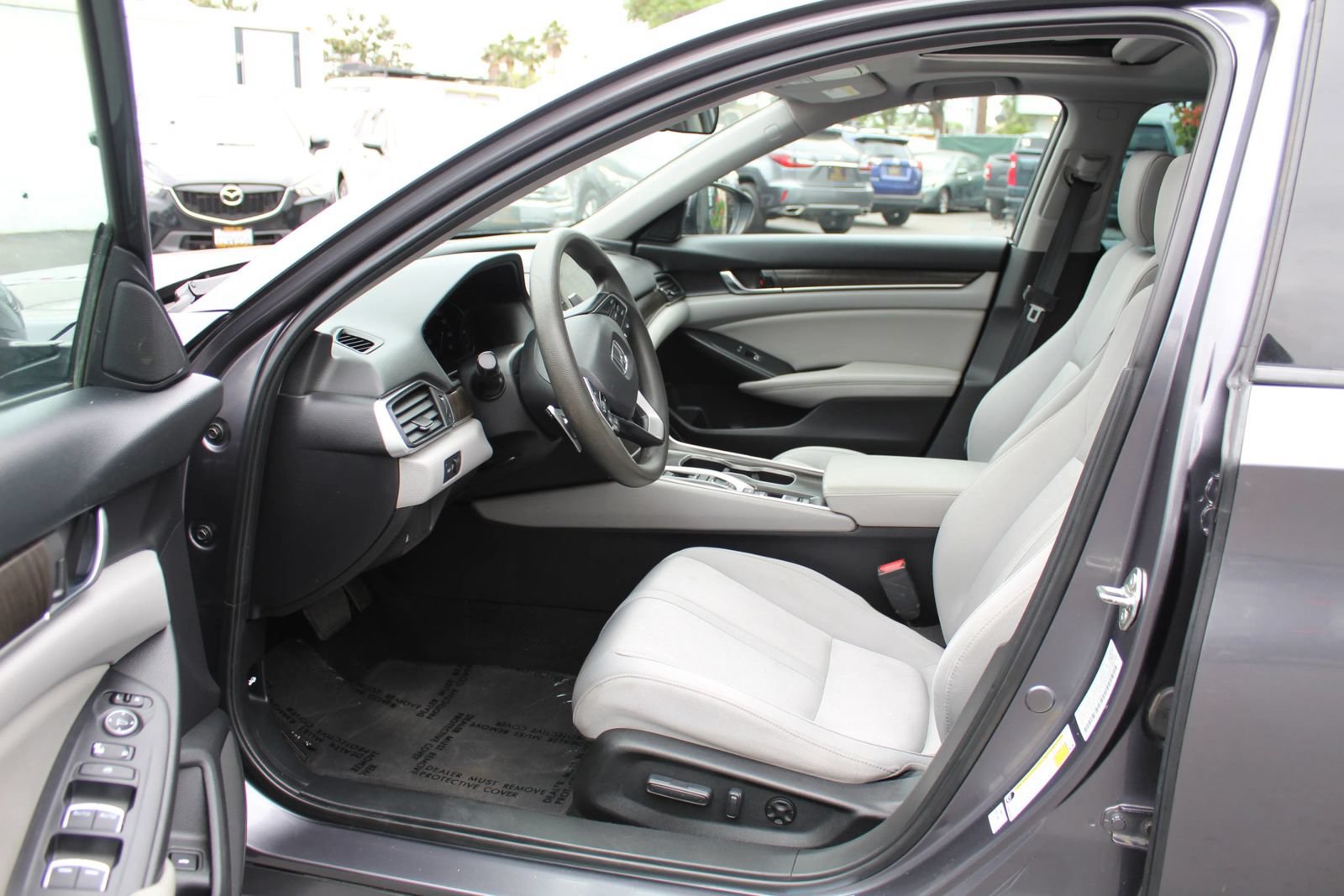Used 2019 Honda Accord EX image 9