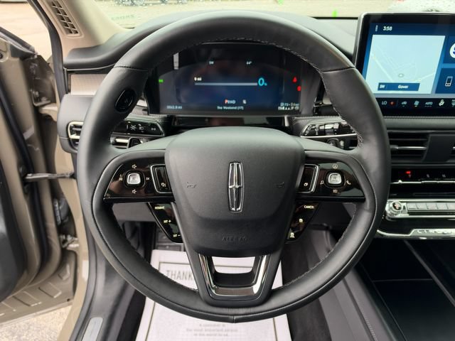 Used 2025 Lincoln Corsair Grand Touring w/ Jet Appearance Package AWD/4WD image 37