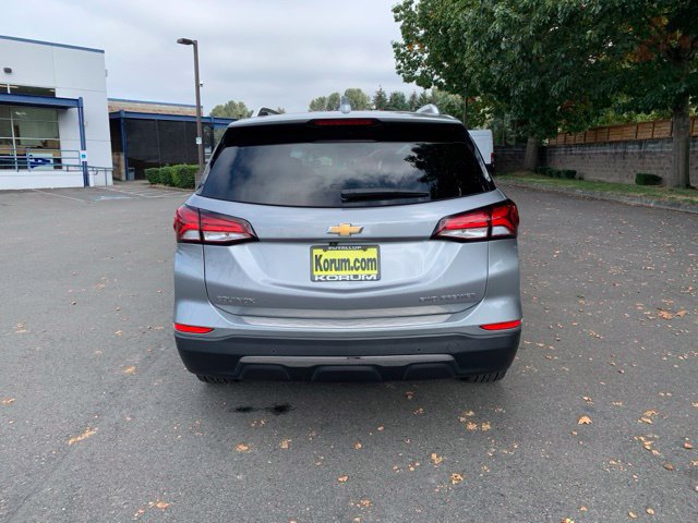 Used 2024 Chevrolet Equinox Premier AWD/4WD image 4
