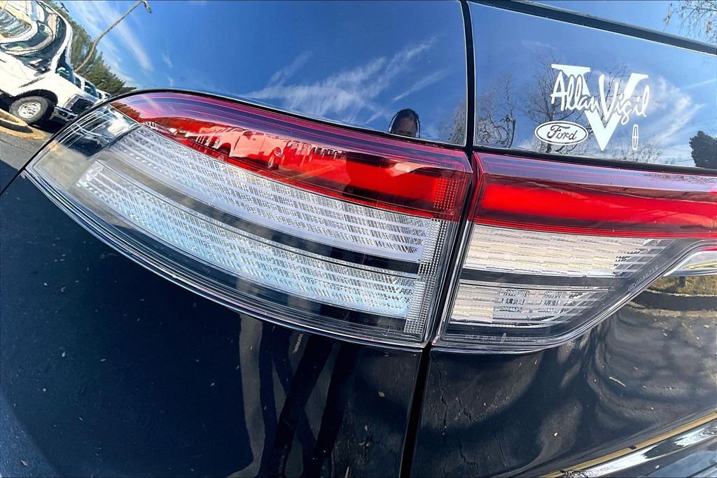 Certified 2022 Lincoln Aviator Reserve w/ Equipment Group 201A image 30