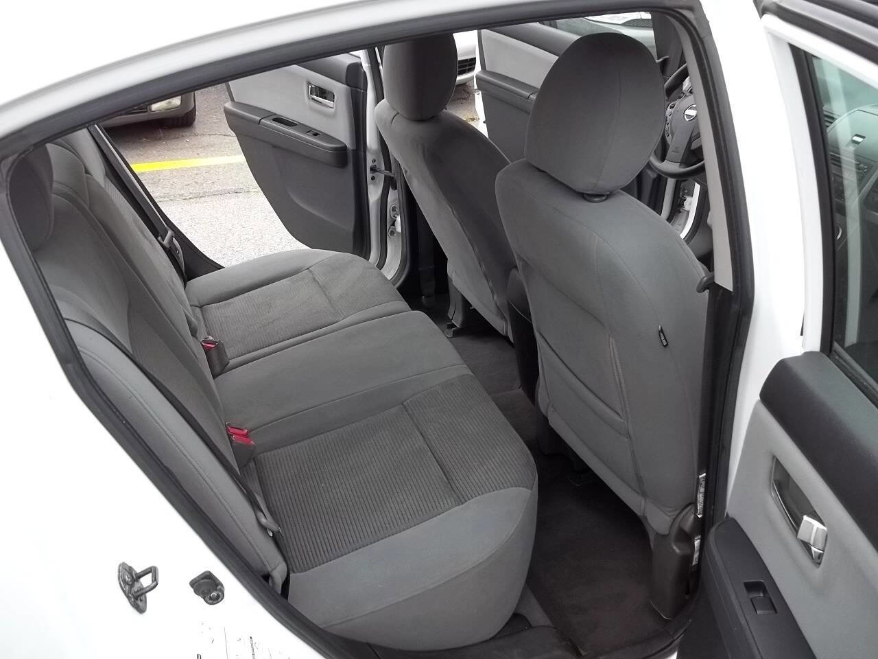 Used 2011 Nissan Sentra 2.0 S image 11