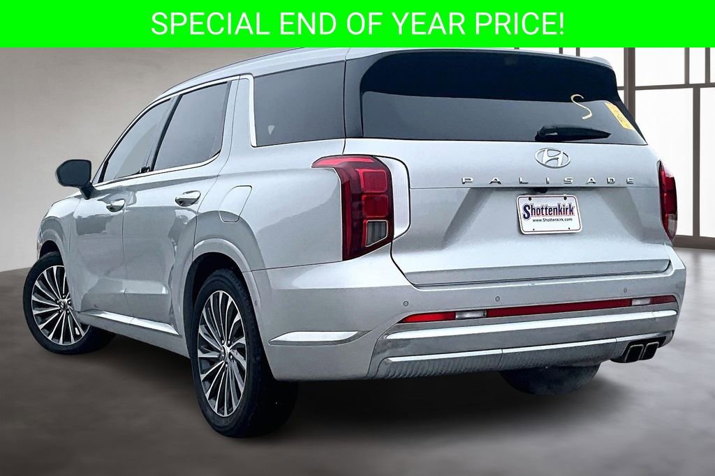 Used 2024 Hyundai Palisade Calligraphy image 4
