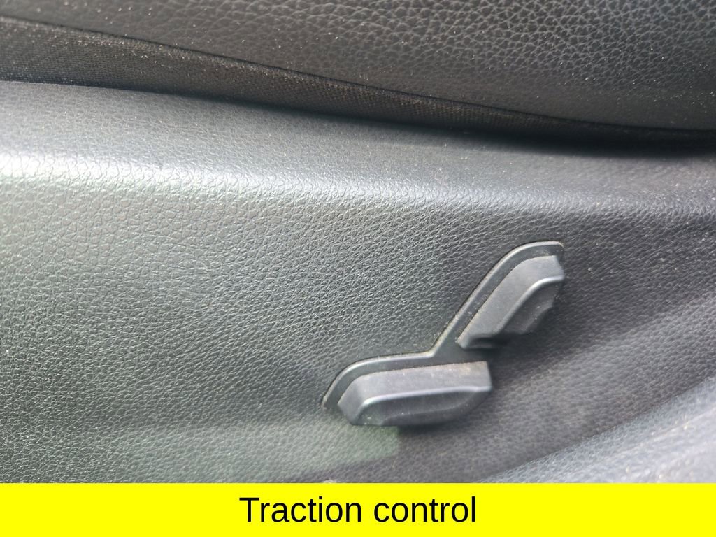 Used 2012 Mercedes-Benz C 250 Sedan image 25
