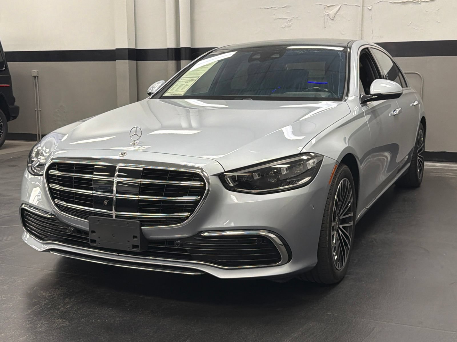 Certified 2023 Mercedes-Benz S 580e 4MATIC Sedan image 5