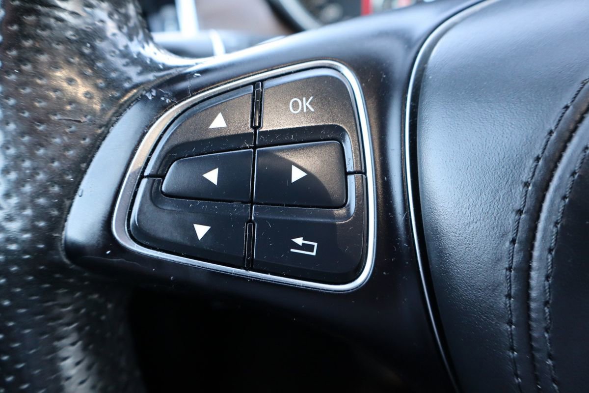 Used 2017 Mercedes-Benz GLS 450 4MATIC image 33