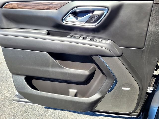 Used 2021 Chevrolet Suburban LT w/ Rear Media and Nav Package image 15