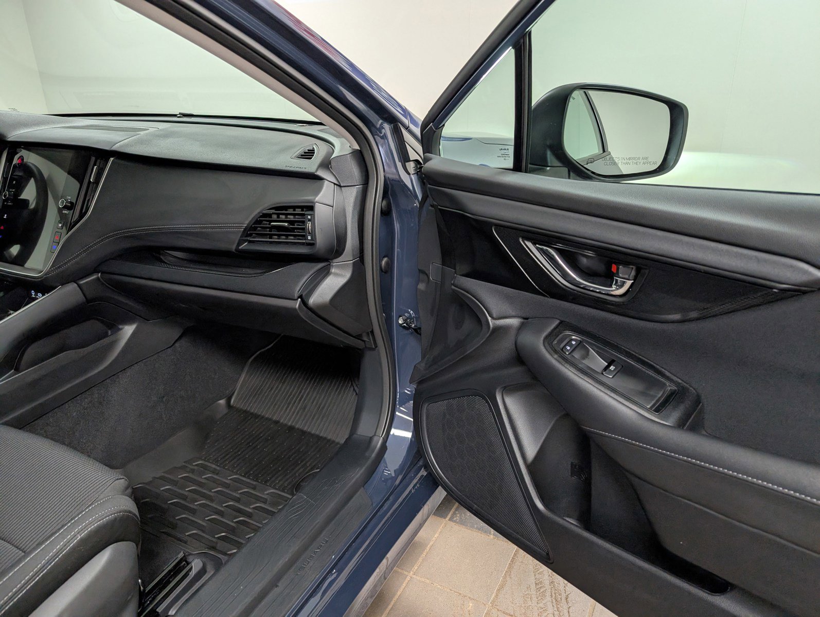 Used 2025 Subaru Legacy Premium image 28