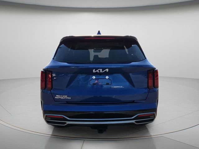 Used 2023 Kia Sorento S image 8