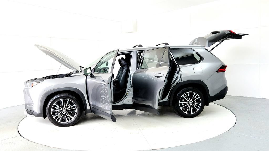 Certified 2025 Toyota Grand Highlander AWD Hybrid image 10
