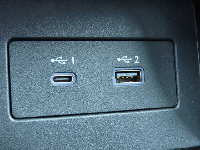 Used 2022 Nissan Titan PRO-4X w/ Pro-4x Convenience Package image 31