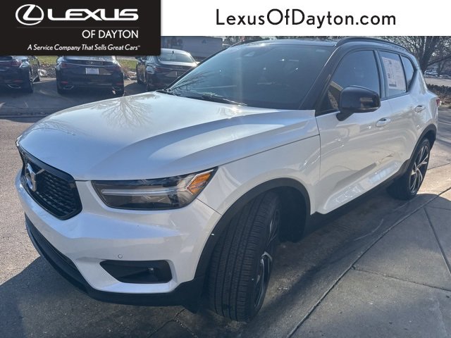 Used 2021 Volvo XC40 T5 R-Design w/ Climate Package image 7