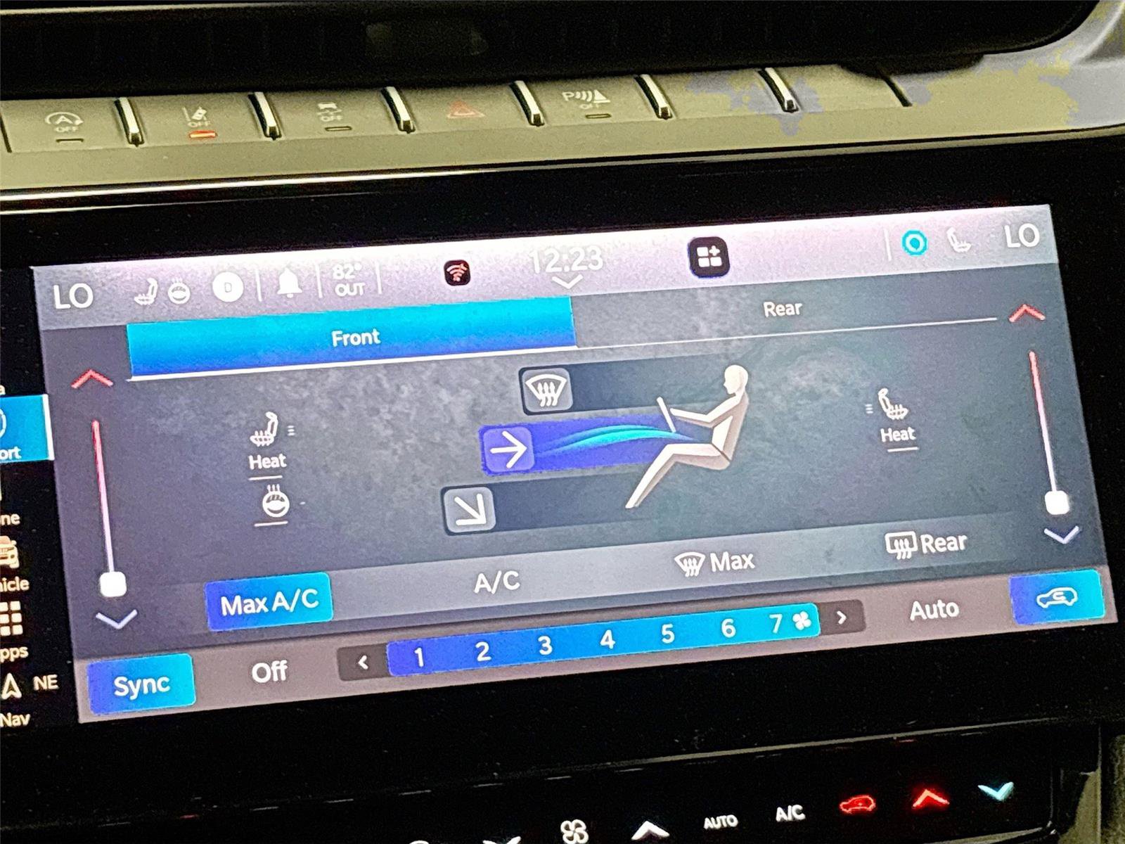 New 2026 Jeep Grand Cherokee L 4WD image 9