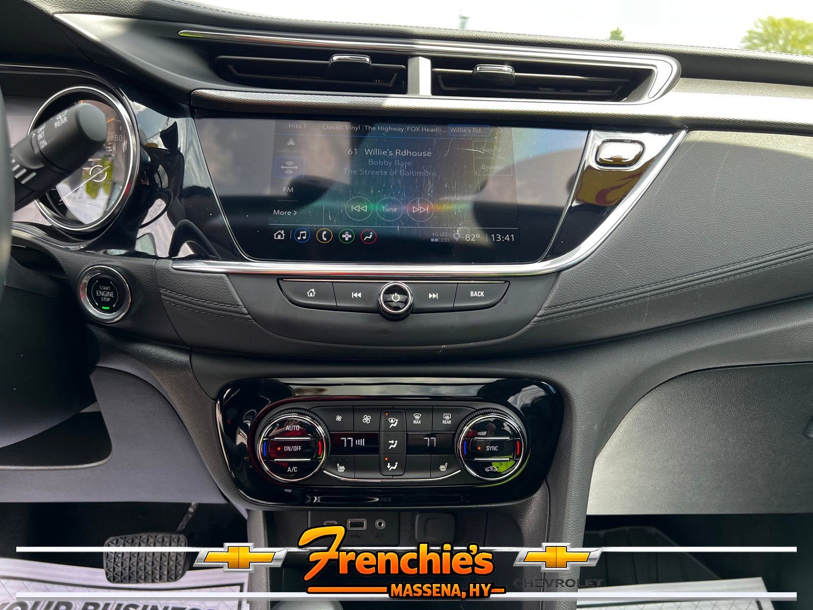 Used 2022 Buick Encore GX Essence w/ Experience Buick Package AWD/4WD image 16