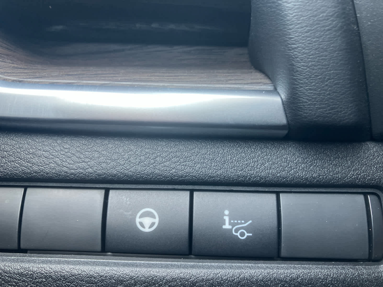 Used 2024 Nissan Rogue Platinum w/ Platinum Premium Package image 14