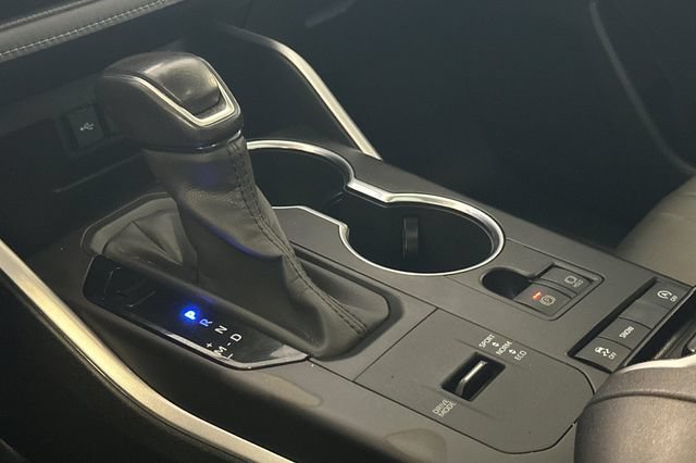 Certified 2020 Toyota Highlander XLE FWD image 27