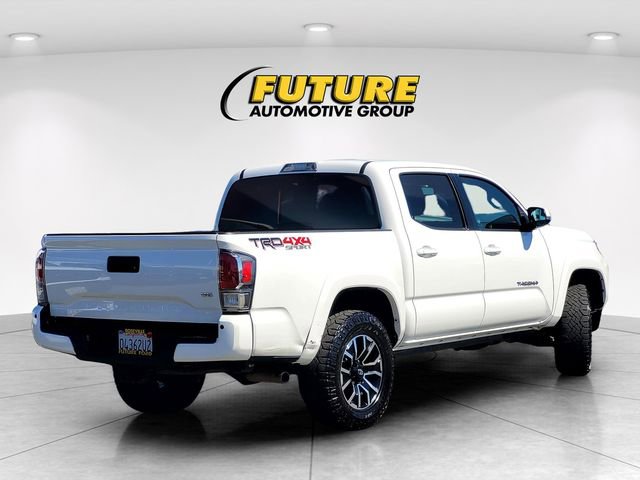 Used 2020 Toyota Tacoma TRD Sport w/ Technology Package AWD/4WD image 4