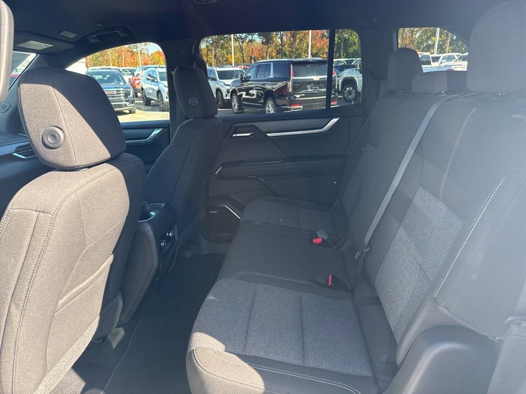 Used 2025 GMC Acadia Elevation FWD image 12