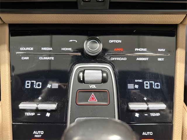 Used 2021 Porsche Cayenne image 27