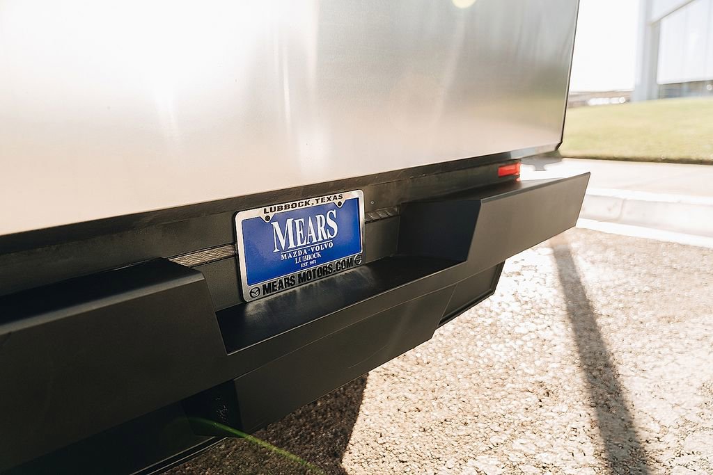 Used 2024 Tesla Cybertruck AWD Crew Cab image 25