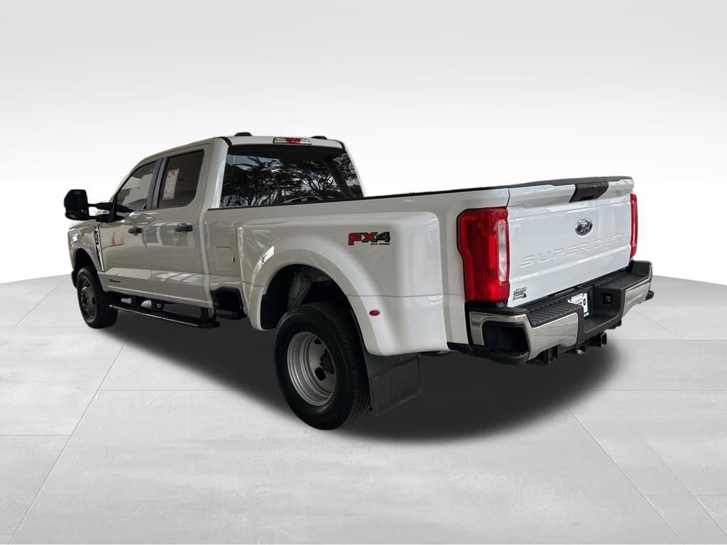 Used 2024 Ford F350 XL w/ FX4 Off-Road Package image 4