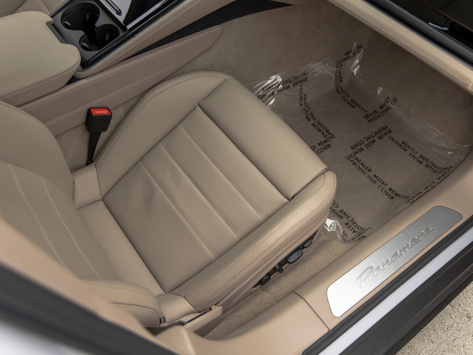 Certified 2025 Porsche Panamera image 56