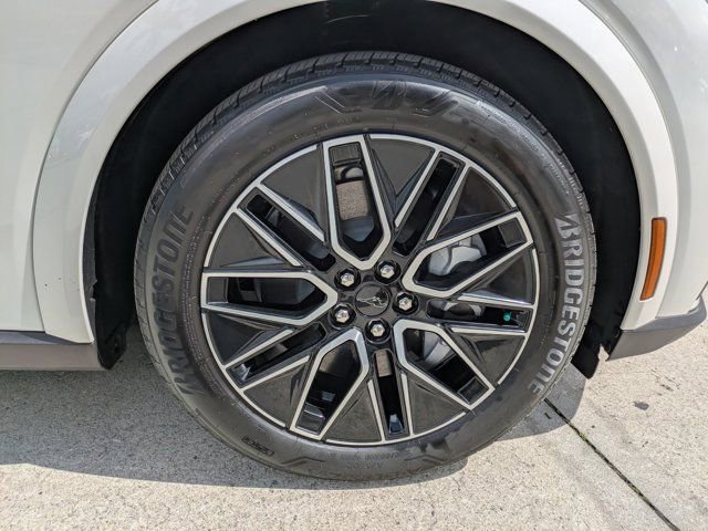 Used 2025 Ford Mustang Mach-E Premium image 11