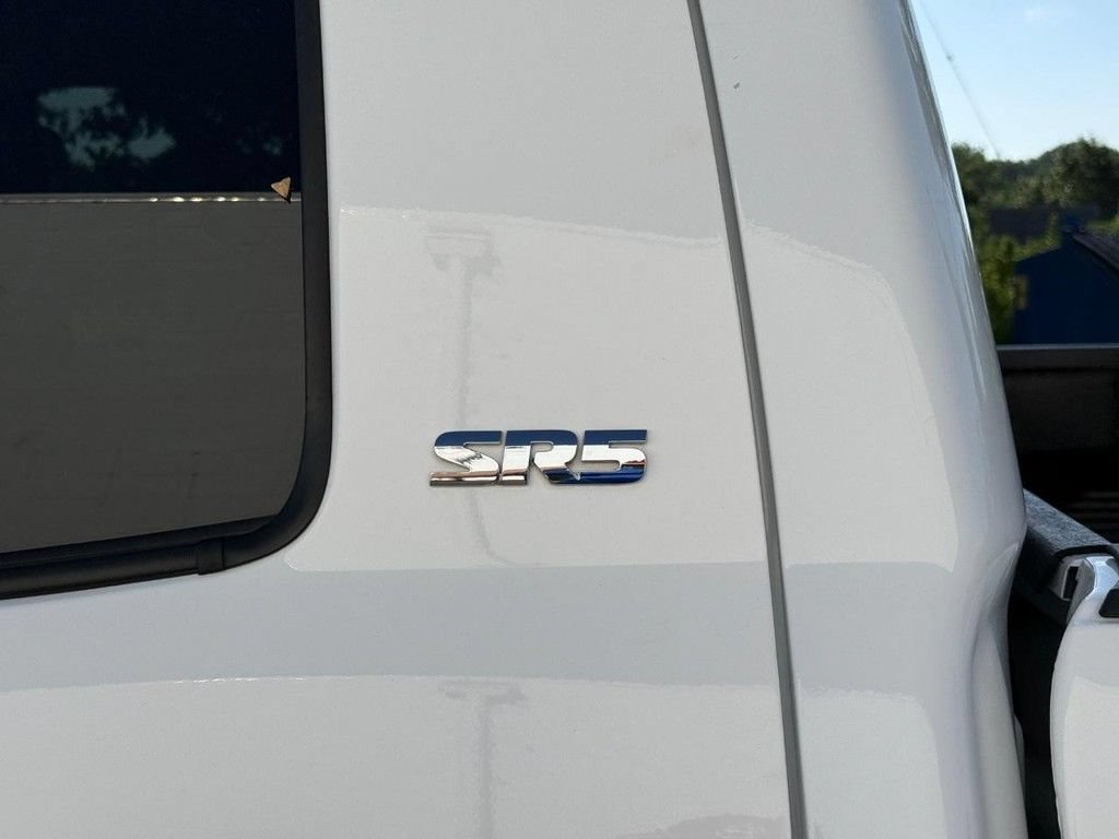 Used 2021 Toyota Tundra SR5 AWD/4WD image 10